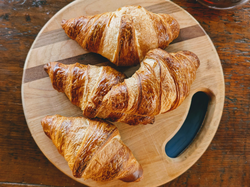 Dairy-Free Diets: Can a Dairy-Free Diet Improve Skin and Acne?