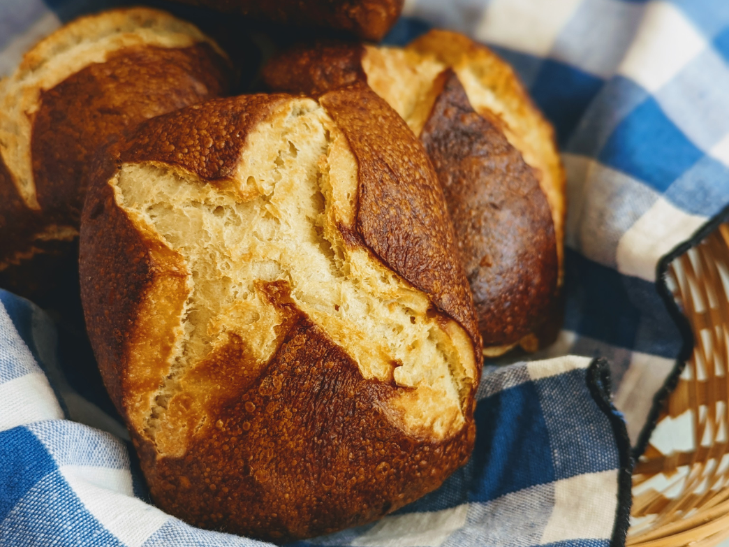 What's Healthier: Bavarian Pretzel vs. Soft Pretzels vs. Hard Pretzels vs. Pretzel Buns?
