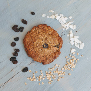 Giant Oatmeal Raisin Cookies (6-pack)